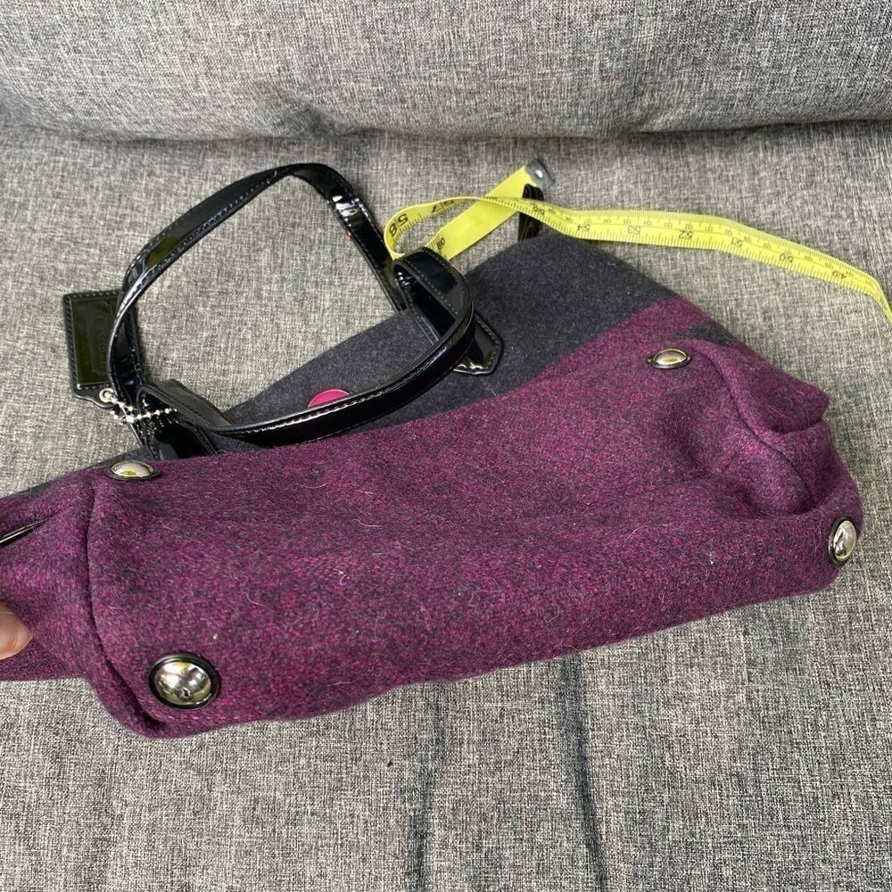 Coach |  gorgeous wool purse F24786 - Picture 12 of 14